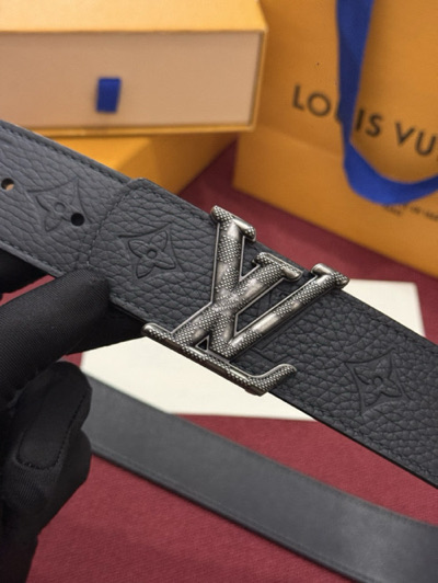 Louis Vuitton Dimension Drift belt-851